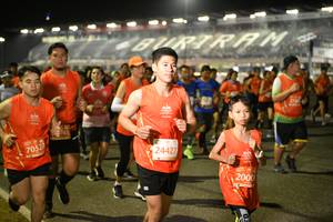 BIB: 70527, 24427, 2000
                            <button type="button" onclick="openModal(10700077)" class="btn btn-primary btn-sm float-right btn-popup" data-toggle="modal" data-target=".modal-high-quality">
                        <i class="fas fa-shopping-cart"></i> Add to Cart
                    </button>
                                            <button type="button" onclick="isThisMe(10700077, true)" class="btn btn-success btn-sm float-right btn-popup btn-isme hidden" data-toggle="tooltip" data-placement="bottom" title="นี่คือรูปของคุณใช่ไหม คลิกที่นี่เพื่อเอาเข้าอัลบั้ม">
                        <i class="fas fa-plus"></i> Add to album
                    </button>
                    <button type="button" onclick="isThisMe(10700077, false)" class="btn btn-warning btn-sm float-right btn-popup btn-isnotme hidden">
                        <i class="fas fa-ban"></i> Remove from album
                    </button>